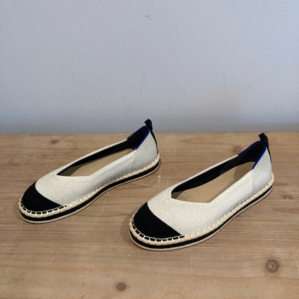 NWOT Rothy's The Espadrille in Boardwalk in Cream & Black, Size 6.5